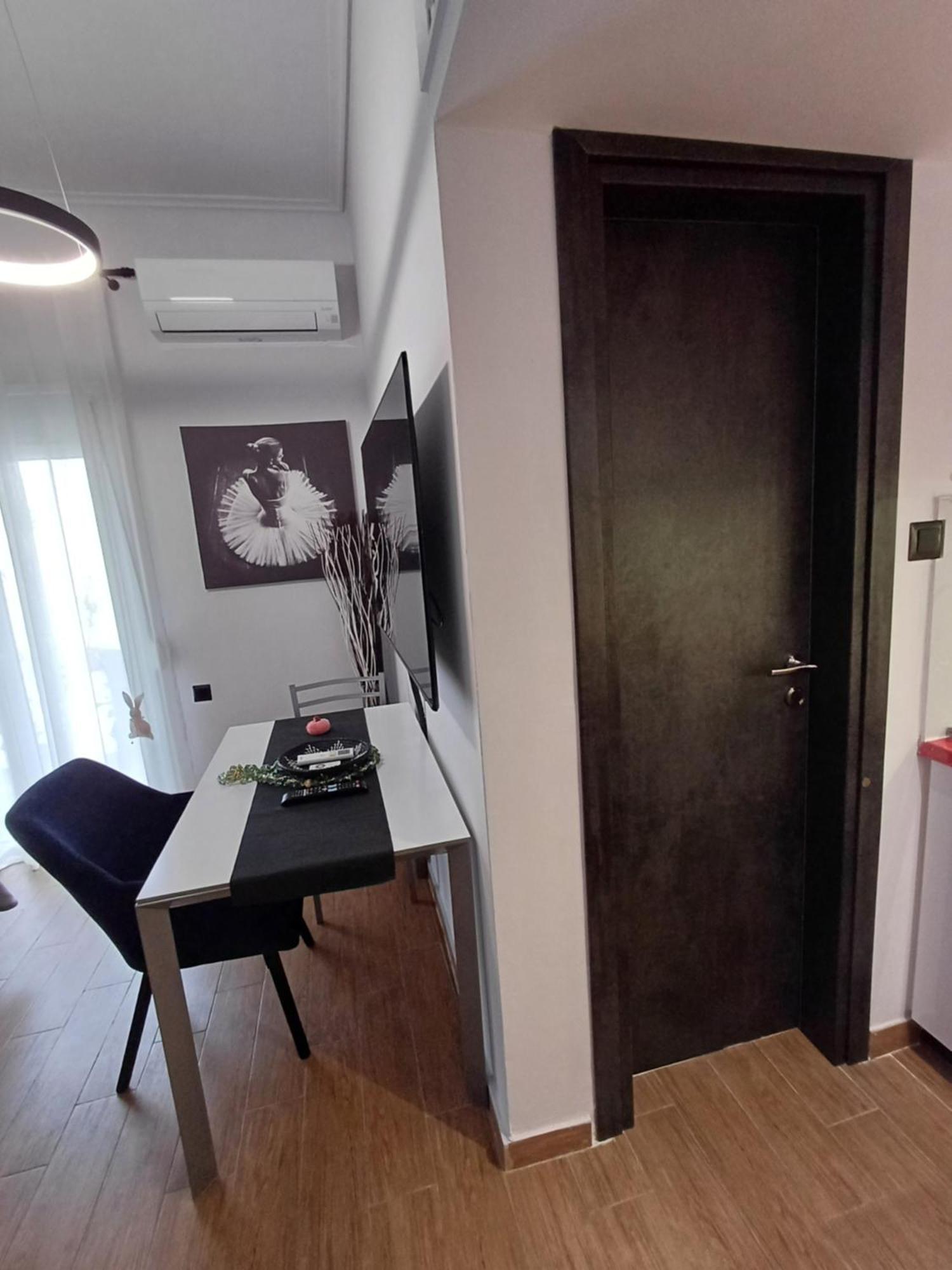 Rafina'S Blue Heart! Apartment Bagian luar foto